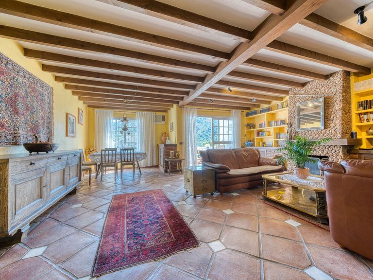 Town House for Sale in Benahavis, Malaga 17