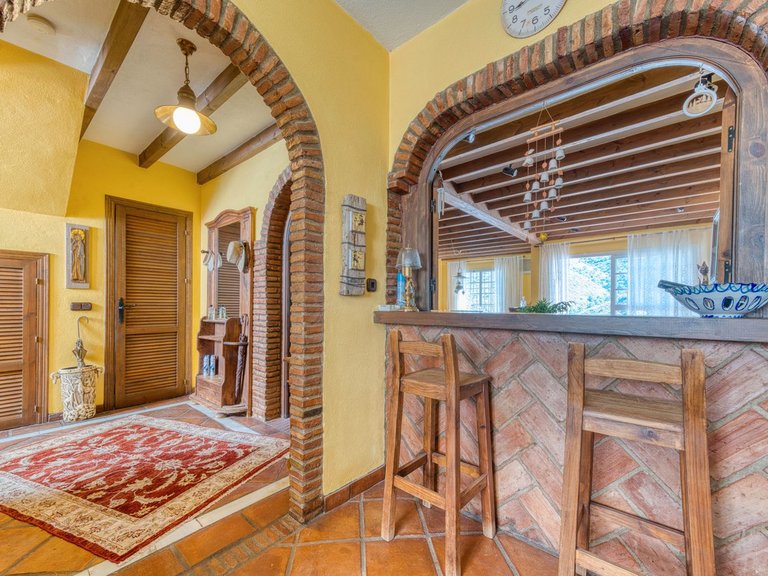 Town House for Sale in Benahavis, Malaga 8