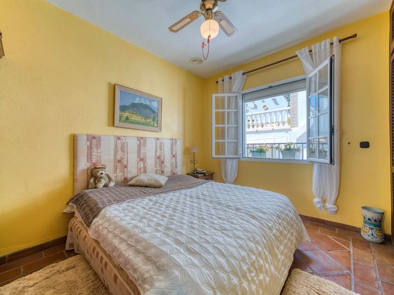 Town House for Sale in Benahavis, Malaga 20