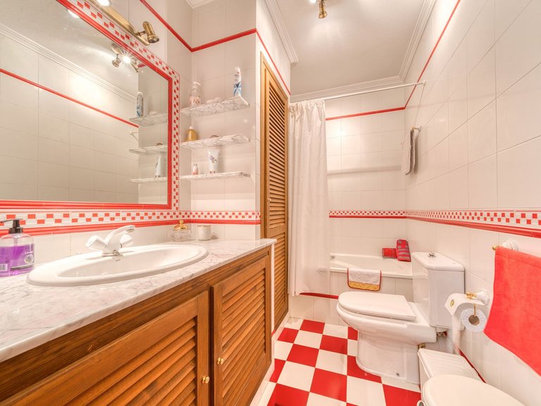 Town House for Sale in Benahavis, Malaga 21