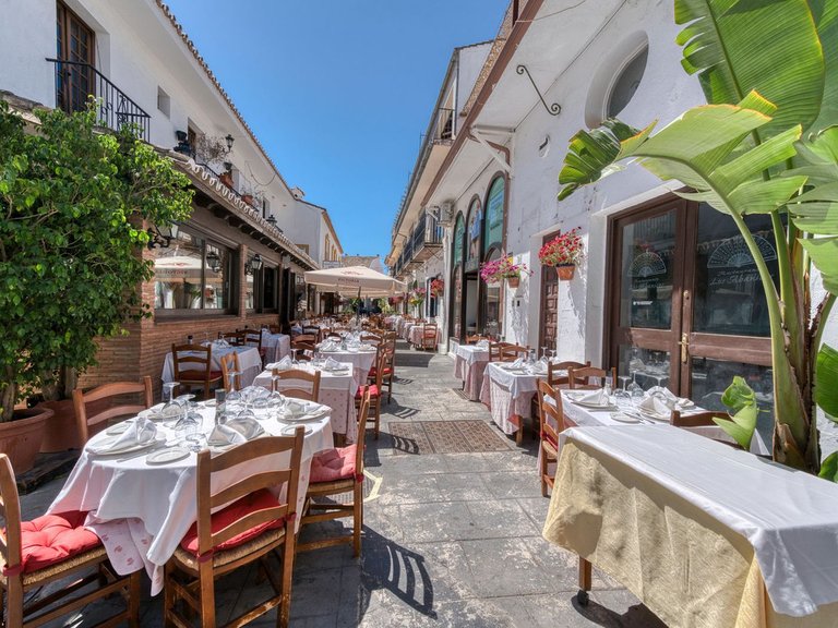 Town House for Sale in Benahavis, Malaga 32