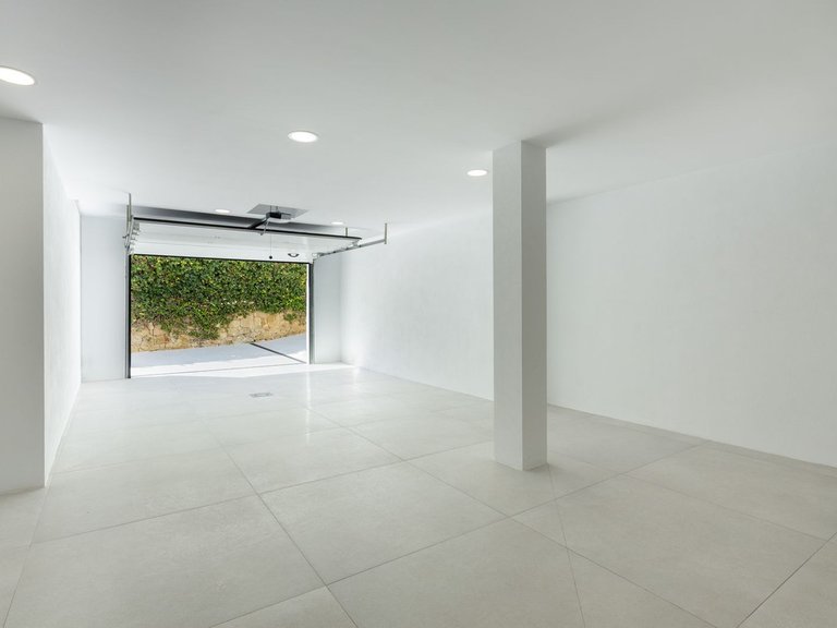 Villa for Sale in Benahavis, Malaga 17