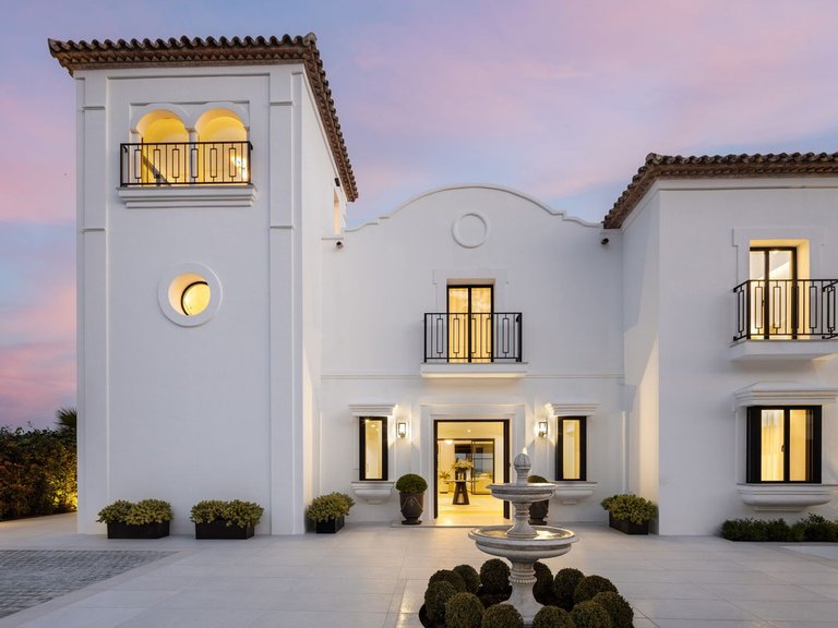 Villa for Sale in Benahavis, Malaga 20