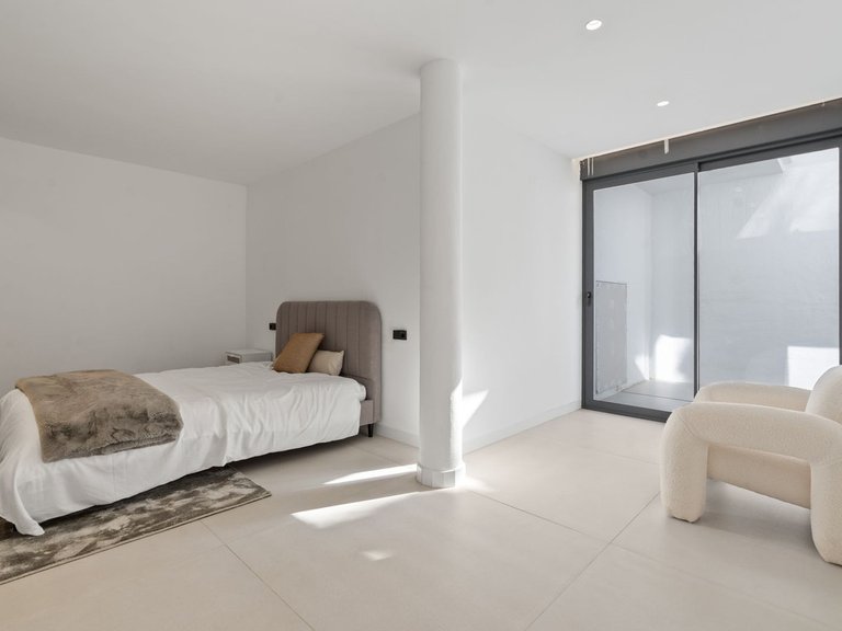 Penthouse for Sale in Estepona, Malaga 10