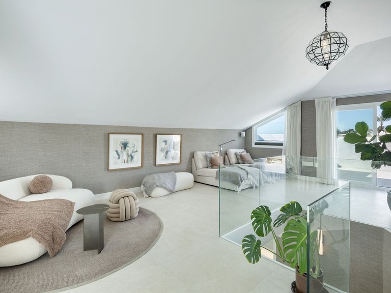 Penthouse for Sale in Marbella Golden Mile, Malaga 12