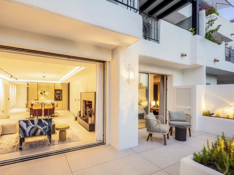 Apartment for Sale in Marbella Golden Mile, Malaga 18