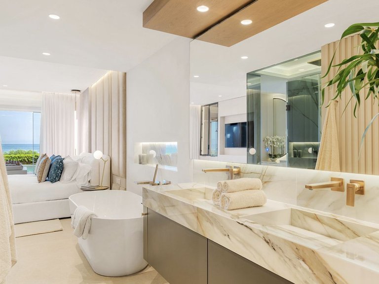 Apartment for Sale in Estepona, Malaga 10