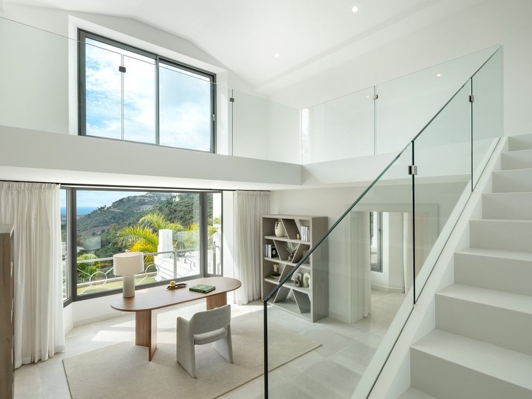 Villa for Sale in El Madronal, Malaga 3