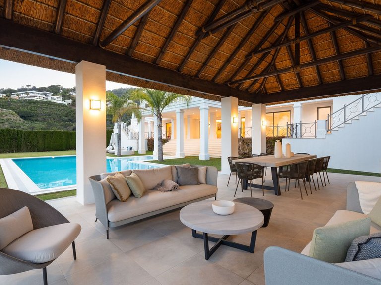 Villa for Sale in El Madronal, Malaga 28
