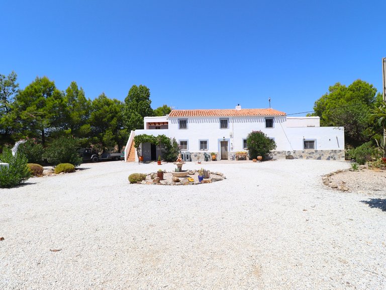 Country House for Sale in Velez-rubio, Almeria 5