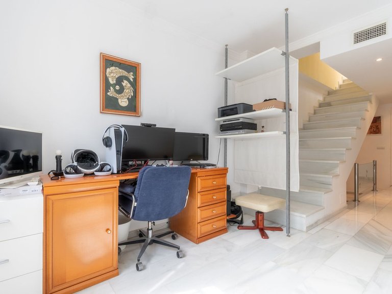 Town House for Sale in Marbella, Malaga 17