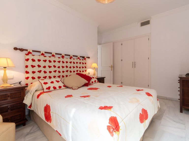 Town House for Sale in Marbella, Malaga 20