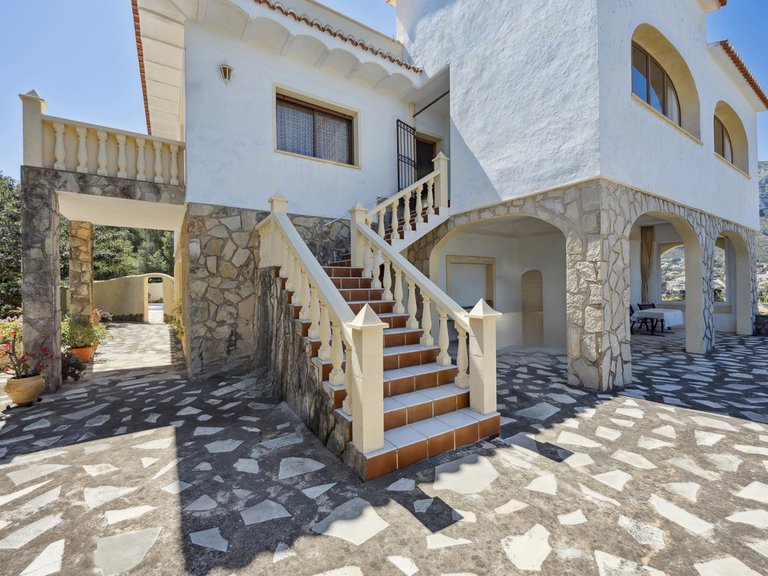 Villa for Sale in Costa Blanca Denia, Alicante 5