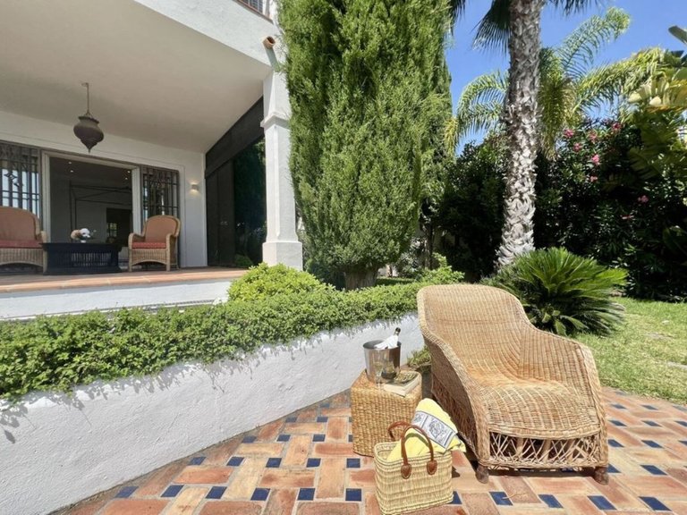 Villa for Sale in Marbella, Malaga 8