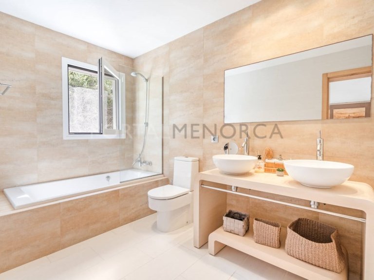 Villa for Sale in Cala'n Porter, Menorca 10