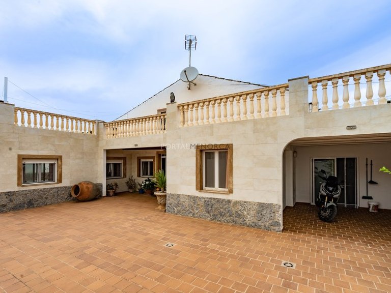 Country House for Sale in Es Castell, Menorca 1