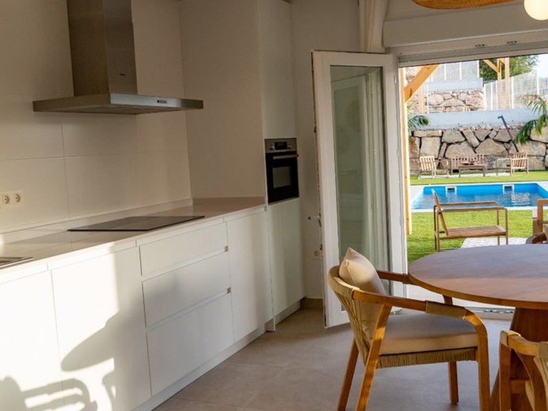 Villa for Sale in Vinuela, Malaga 10