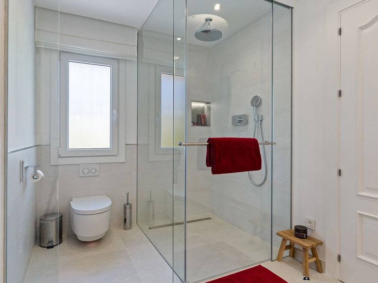 Villa for Sale in Nueva Andalucia, Malaga 31