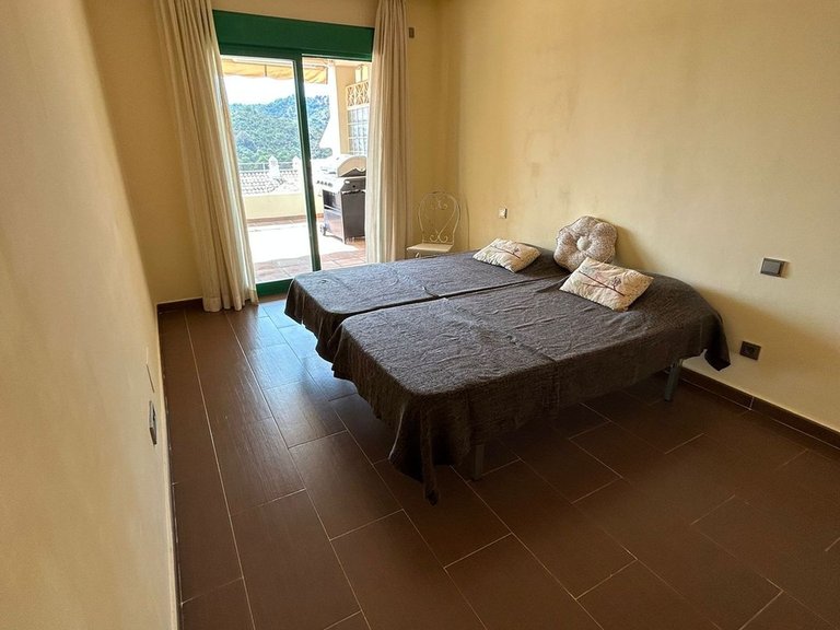 Apartment for Sale in Estepona, Malaga 15