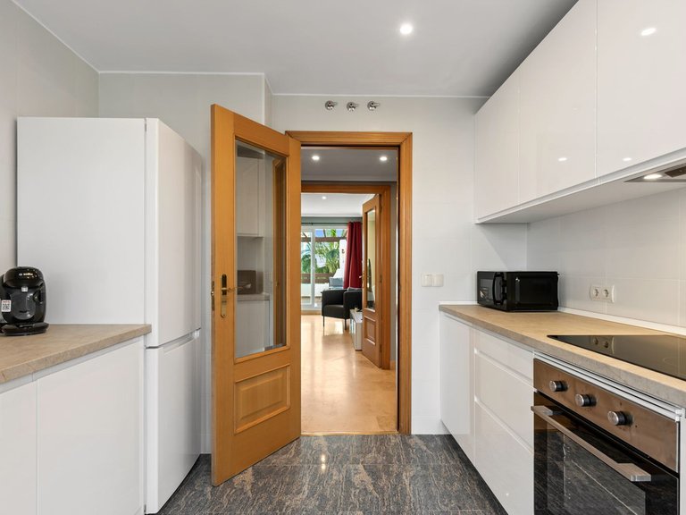 Penthouse for Sale in Estepona, Malaga 10