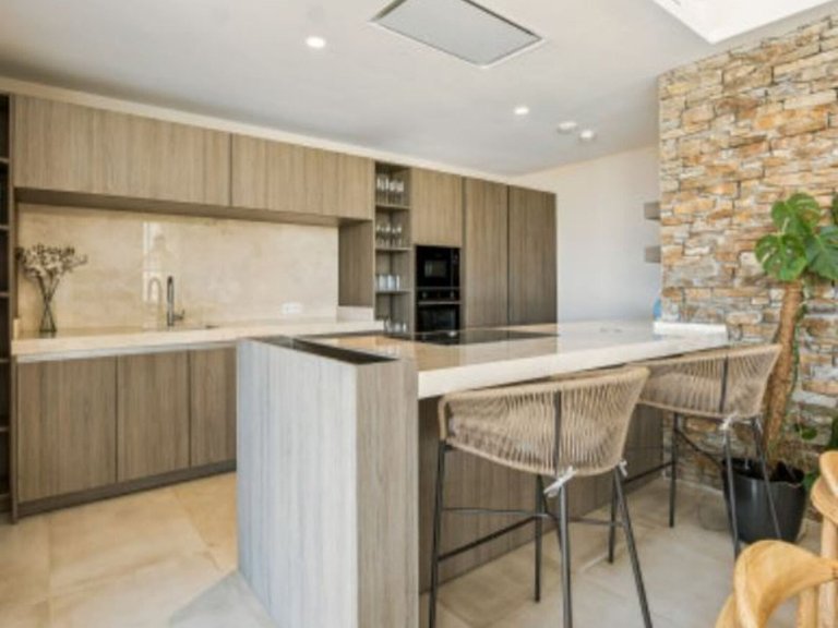 Town House for Sale in Benahavis, Malaga 10