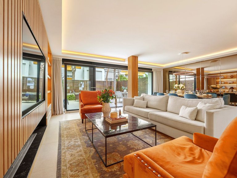 Town House for Sale in Marbella Golden Mile, Malaga 4