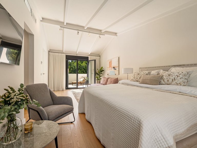 Town House for Sale in Marbella Golden Mile, Malaga 10