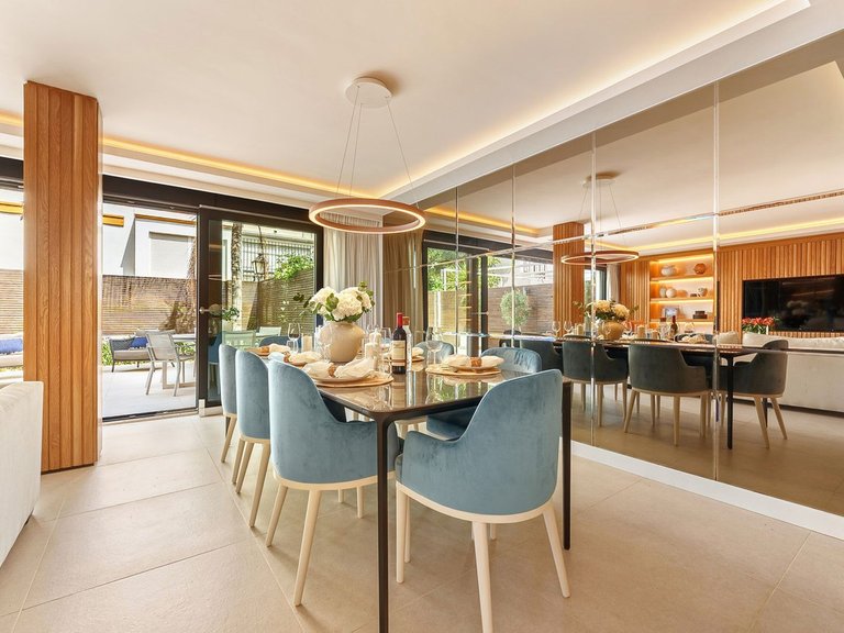 Town House for Sale in Marbella Golden Mile, Malaga 14