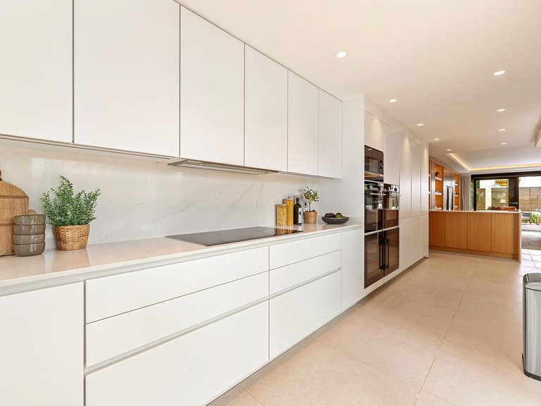 Town House for Sale in Marbella Golden Mile, Malaga 7
