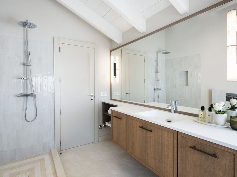 Penthouse for Sale in Marbella Golden Mile, Malaga 13