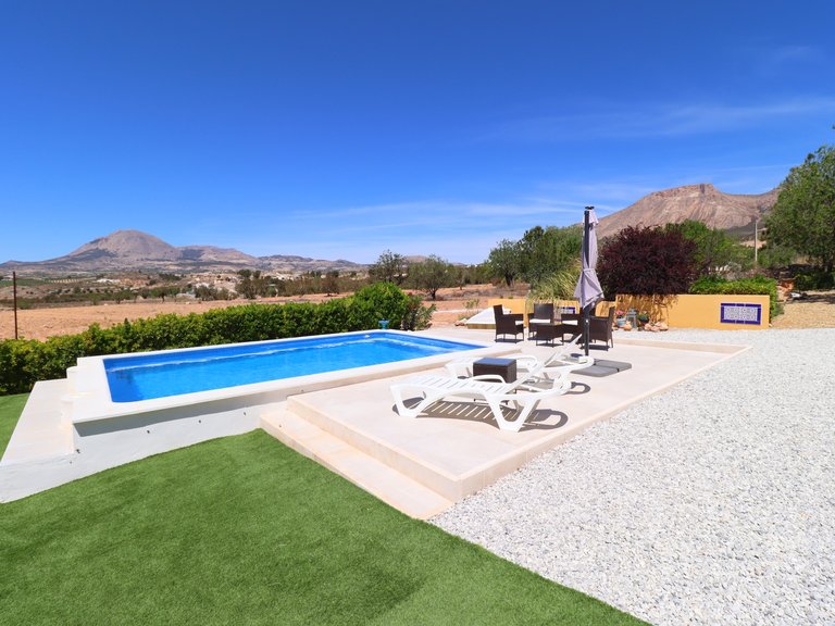 Country House for Sale in Velez-rubio, Almeria 7