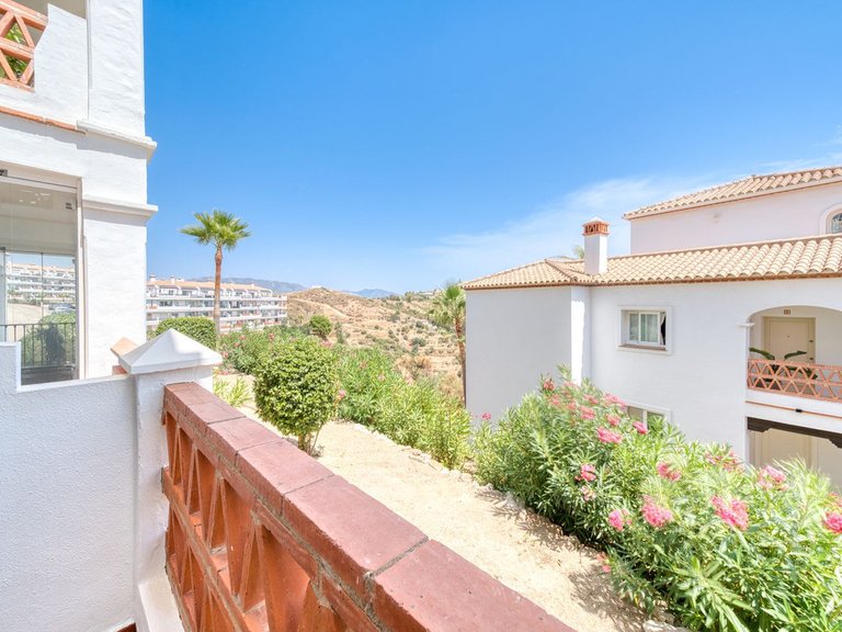 Apartment for Sale in Calahonda, Malaga 6