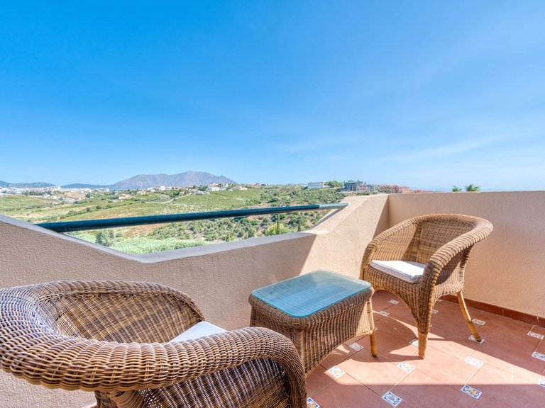 Town House for Sale in La Duquesa, Malaga 7