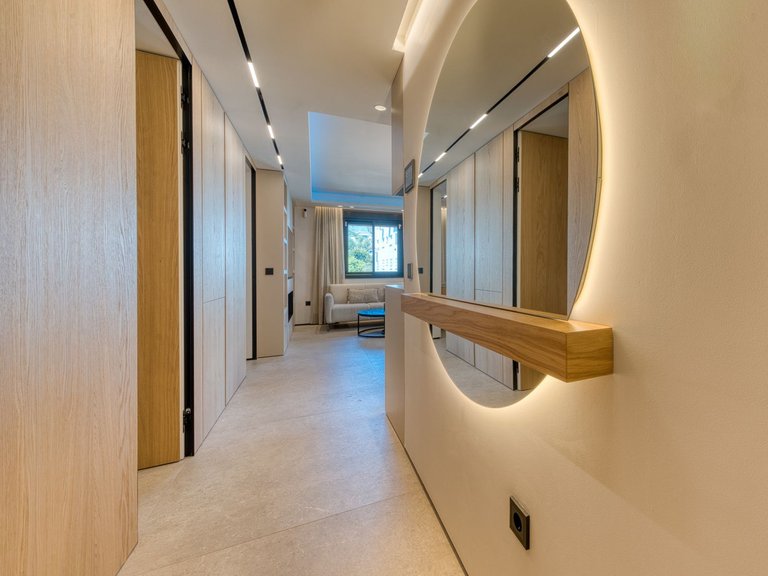 Apartment for Sale in Puerto Banus, Malaga 8