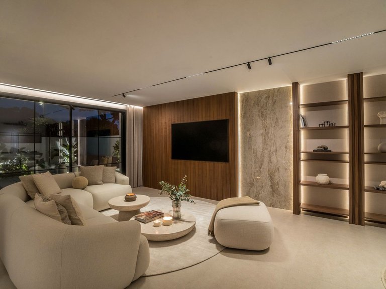 Town House for Sale in Nueva Andalucia, Malaga 13