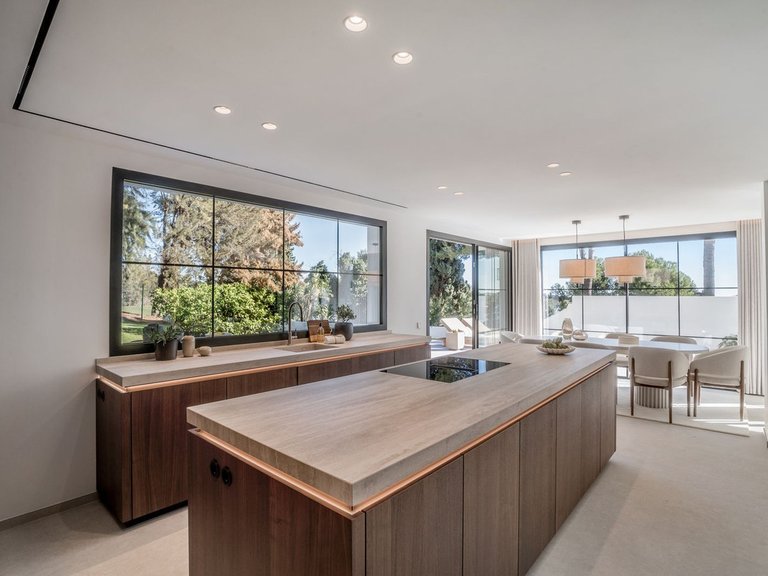 Town House for Sale in Nueva Andalucia, Malaga 7