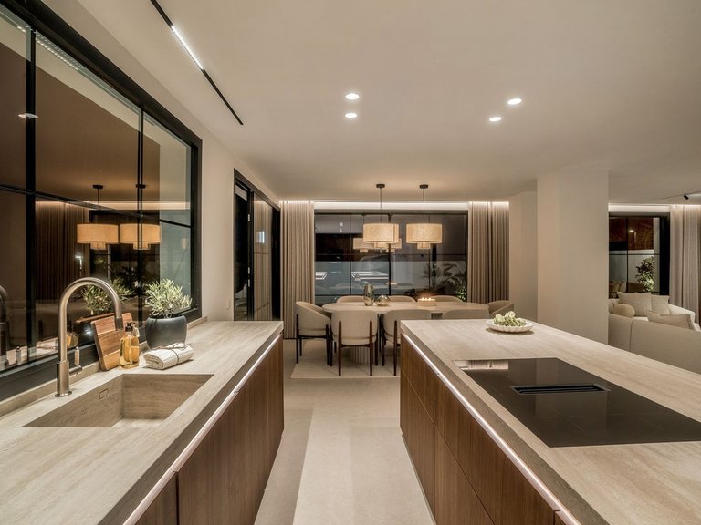 Town House for Sale in Nueva Andalucia, Malaga 10