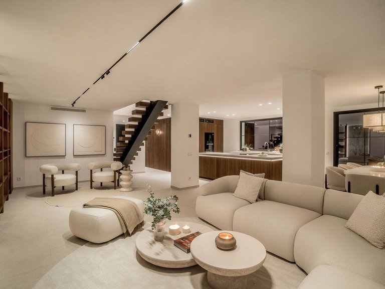 Town House for Sale in Nueva Andalucia, Malaga 11