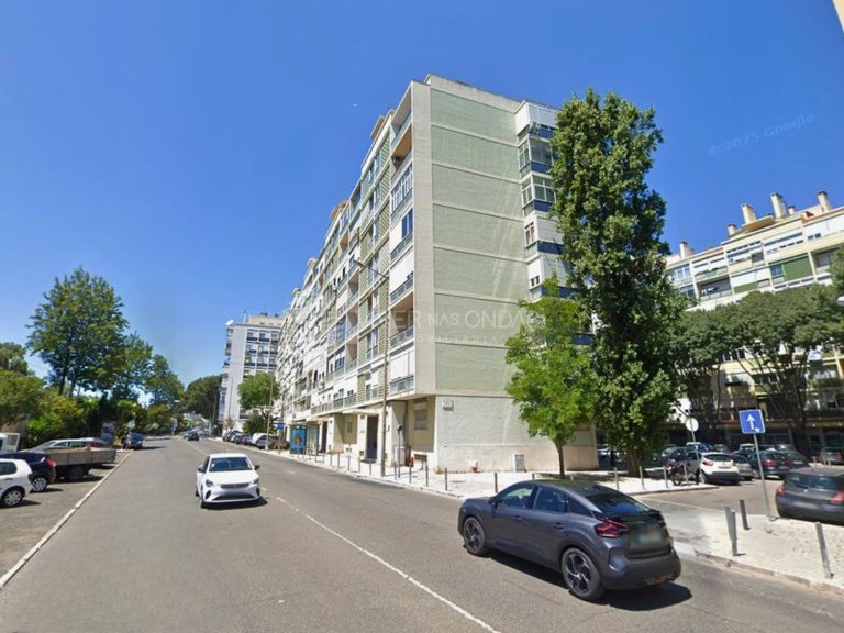 Apartment for Sale in Lisbon, Lisbon 29