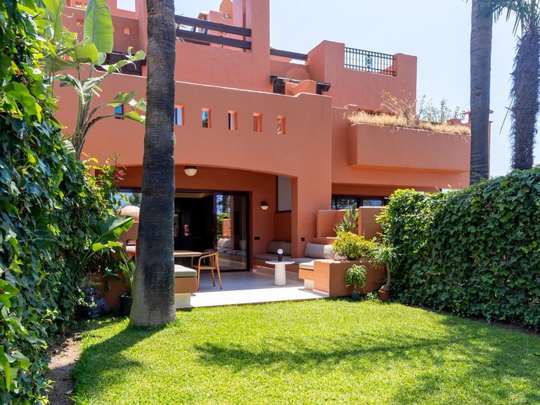Town House for Sale in Estepona, Malaga 27