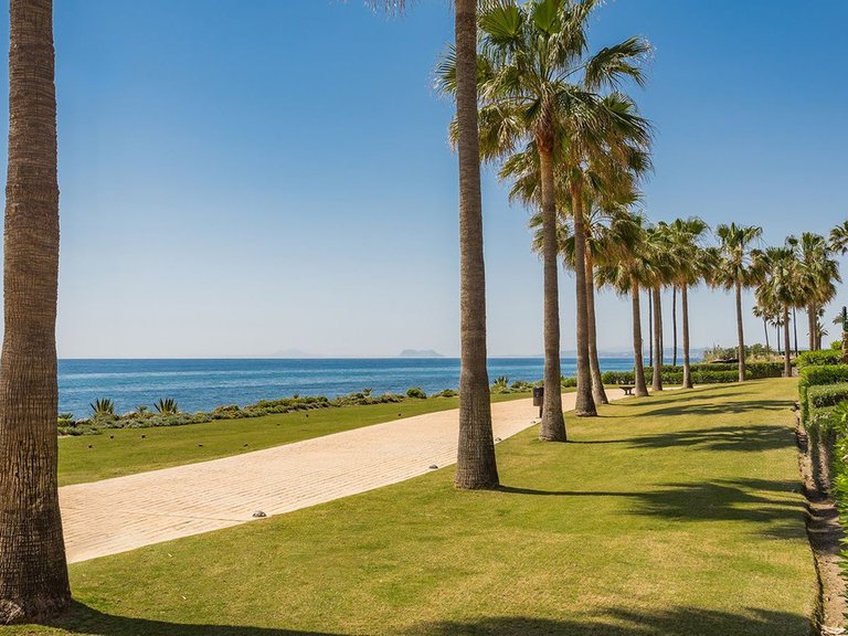 Apartment for Sale in Estepona, Malaga 3