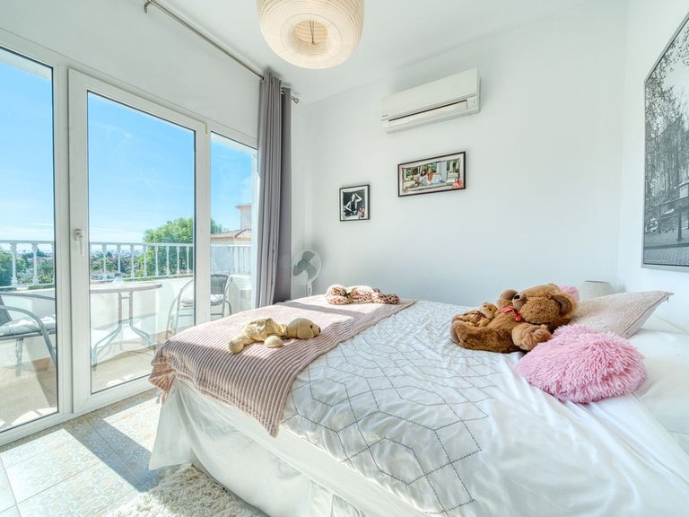 Villa for Sale in Mijas Costa, Malaga 20