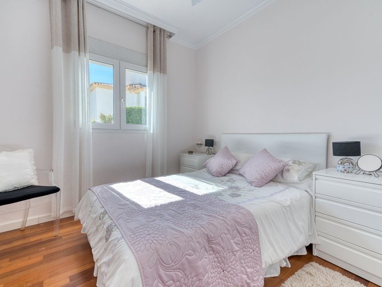 Villa for Sale in Mijas Costa, Malaga 26