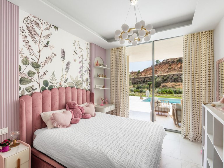 Apartment for Sale in Higueron, Malaga 12