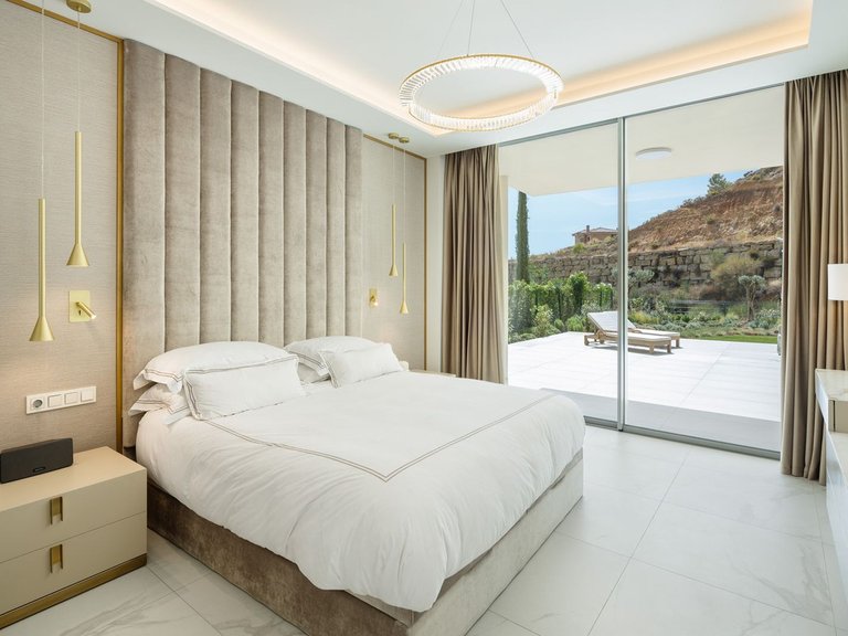 Apartment for Sale in Higueron, Malaga 31