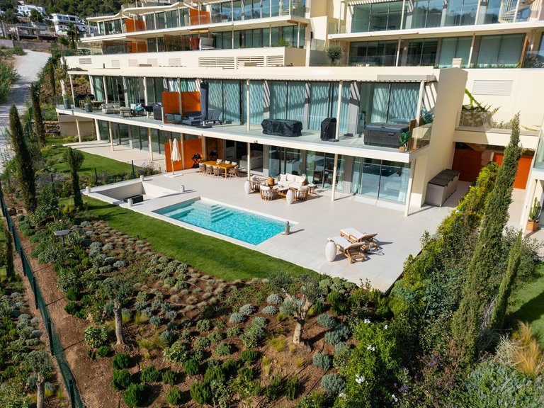 Apartment for Sale in Higueron, Malaga 48