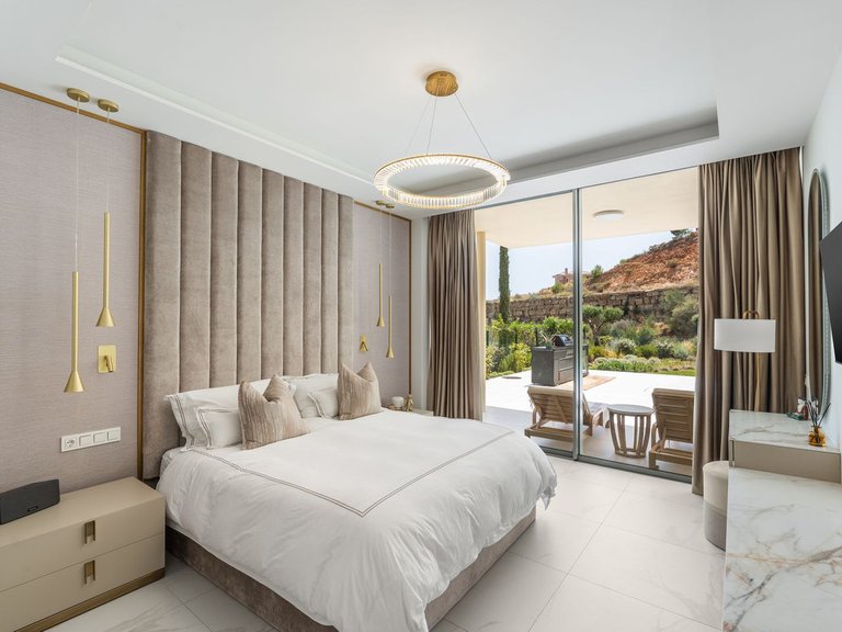 Apartment for Sale in Higueron, Malaga 26
