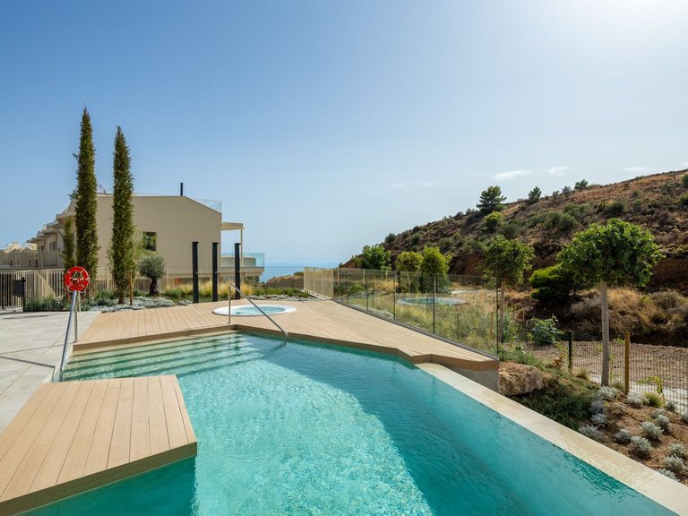Apartment for Sale in Higueron, Malaga 43