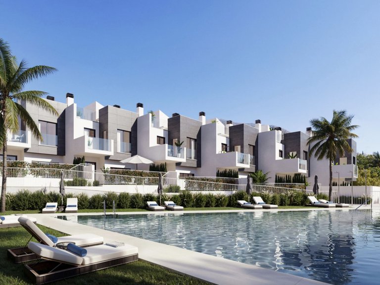 Town House for Sale in Fuengirola, Malaga 5