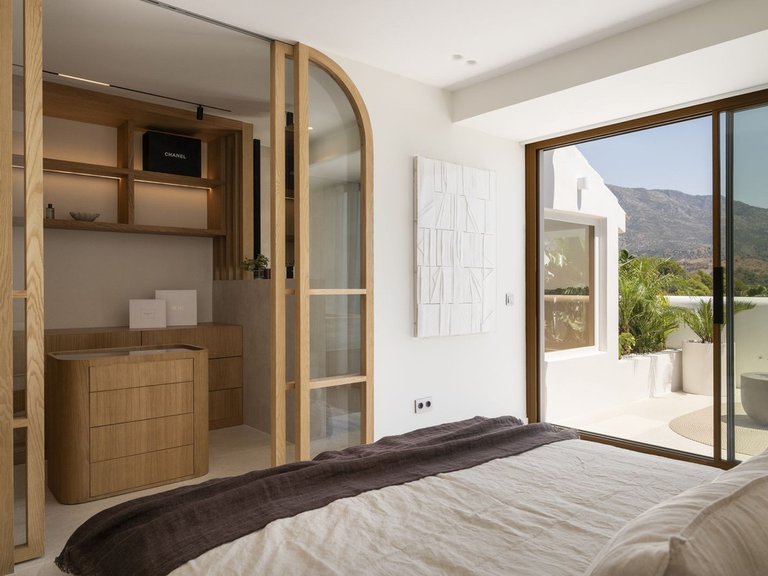 Town House for Sale in Nueva Andalucia, Malaga 8